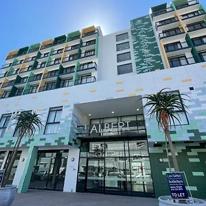  Aparthotel Club At 1 On Building